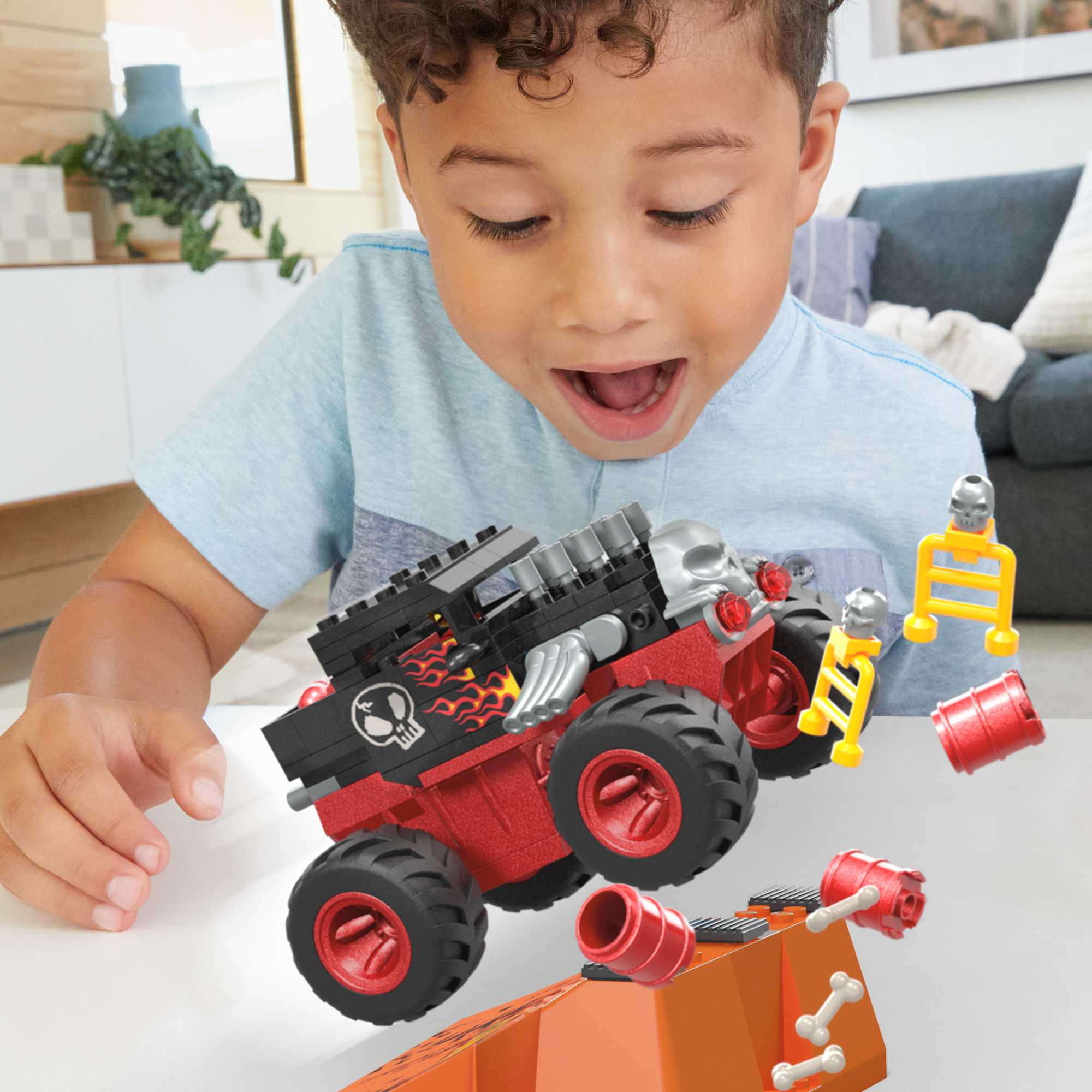 MEGA Hot Wheels Bone Shaker Crush Course Monster Truck Building Set (151 Pcs)