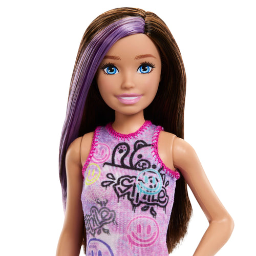 Barbie Family & Friends Skipper Doll & Backpack Accessory, Skipper Babysitters, inc. Set